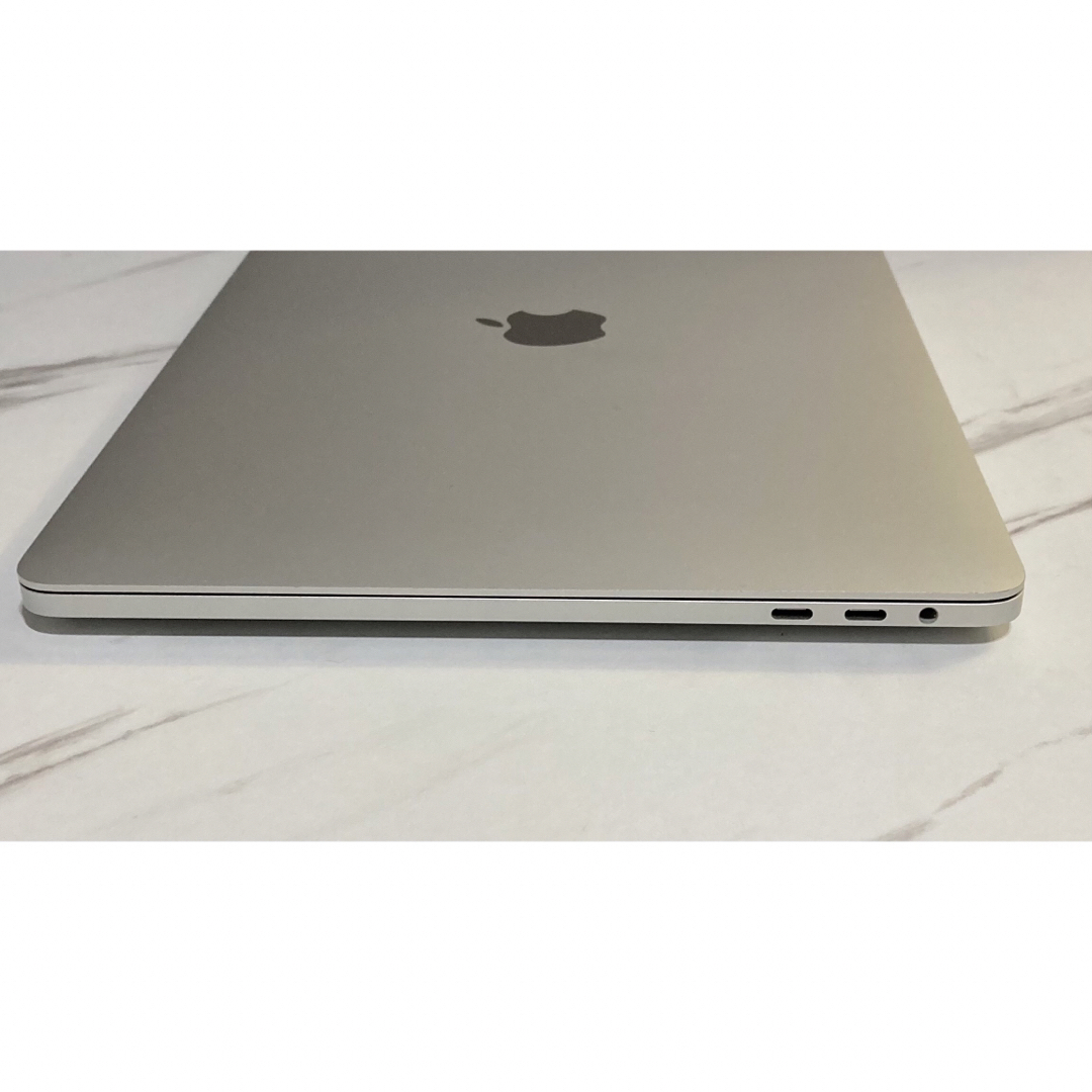 MacBook Pro 13 TouchBar i5 8GB 512GB2020