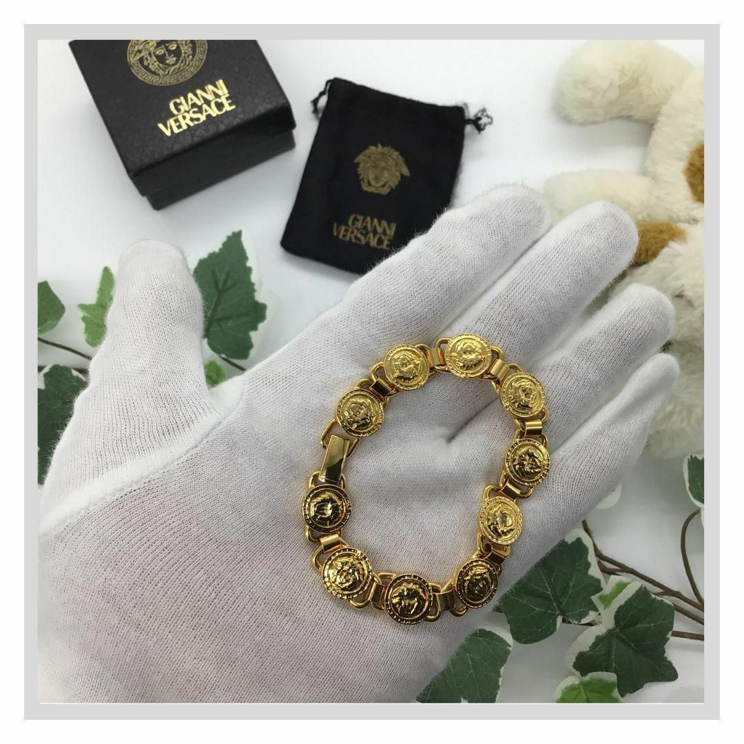 Versace ヴェルサーチ メドゥーサ ブレスレット ゴールド 金属 - www