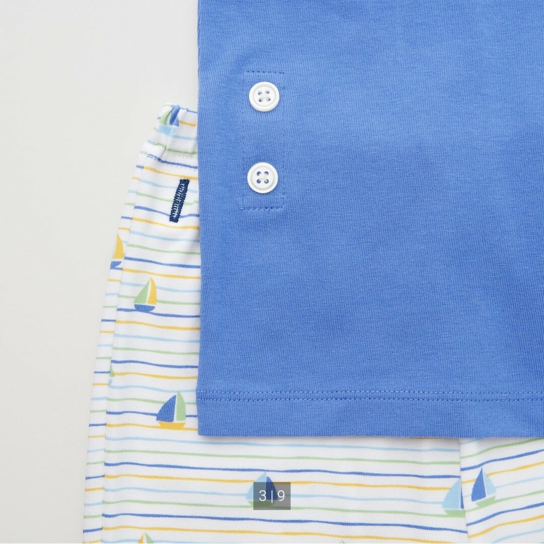 UNIQLO(ユニクロ)の【新品未使用】ユニクロ　ドライパジャマ　半袖　80　ブルー　ヨット　ボーダー キッズ/ベビー/マタニティのベビー服(~85cm)(パジャマ)の商品写真
