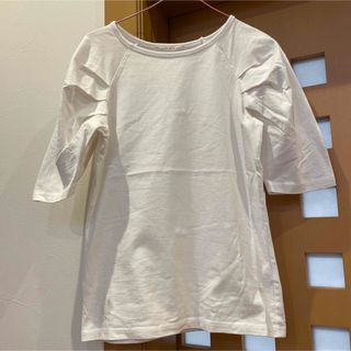 ケービーエフ(KBF)の【未使用に近い】ボリュームショルダーTシャツ／KBF（KBF）(Tシャツ(半袖/袖なし))