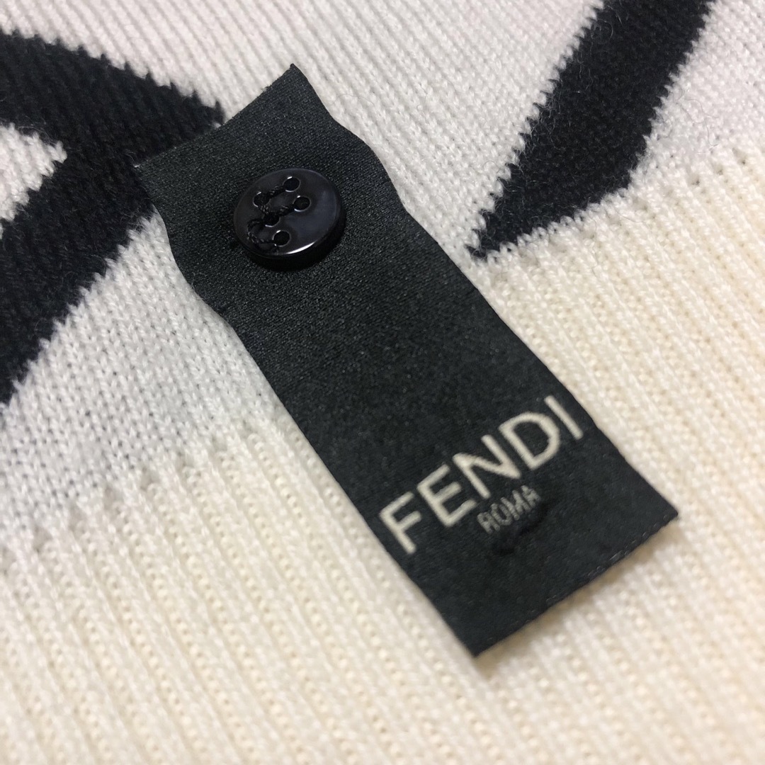 即完売 FENDI フェンディ ズッカ柄満載 ウール100% ニット セーター