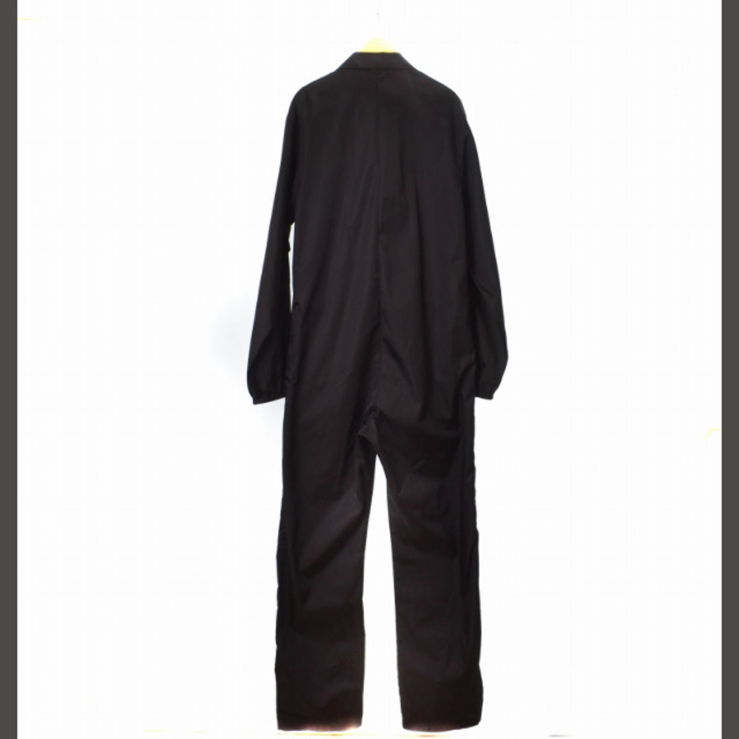PRADA - PRADA Re-Nylon リナイロン 三角プレート ジャンプ PRADA - PRADA Re-Nylon リナイロン 三角プレート ジャンプ
