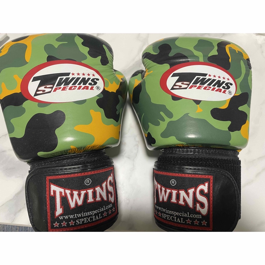 TWINS グローブ 新品✨ TWINS グローブ 新品✨