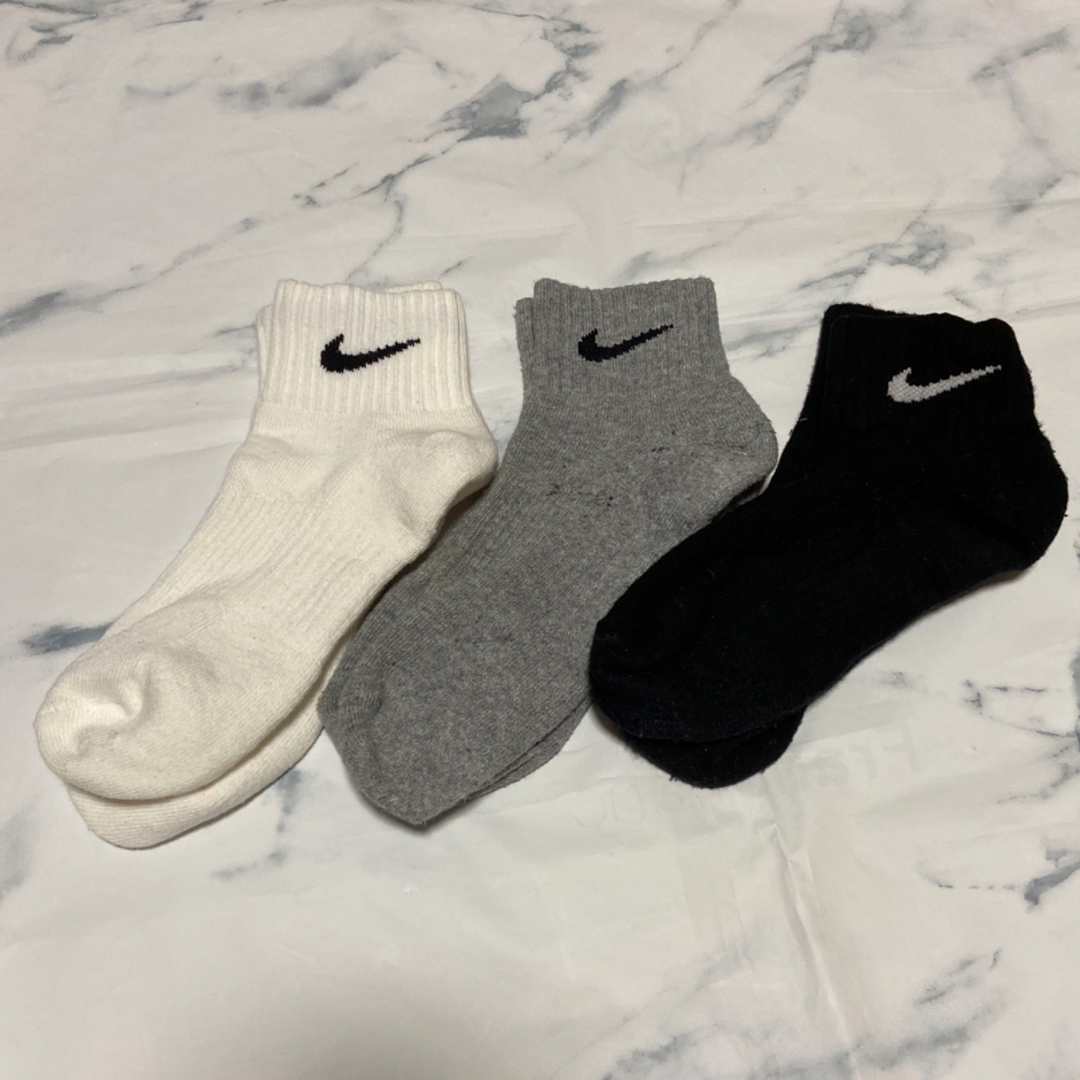 NIKE(ナイキ)のNIKE 靴下　レディース レディースのレッグウェア(ソックス)の商品写真