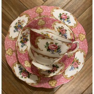 ロイヤルアルバート(ROYAL ALBERT)の大幅値下げ！ロイヤルアルバートトリオ(食器)