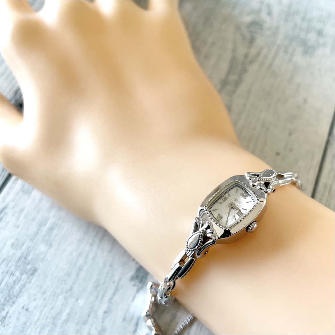 【希少】agete アガット 腕時計 レディース シルバー カラー