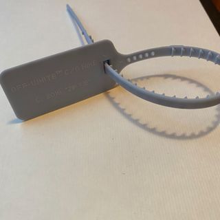 OFF-WHITE NIKE "ZIP TIE" カスタムスニーカー用 青タグ(スニーカー)