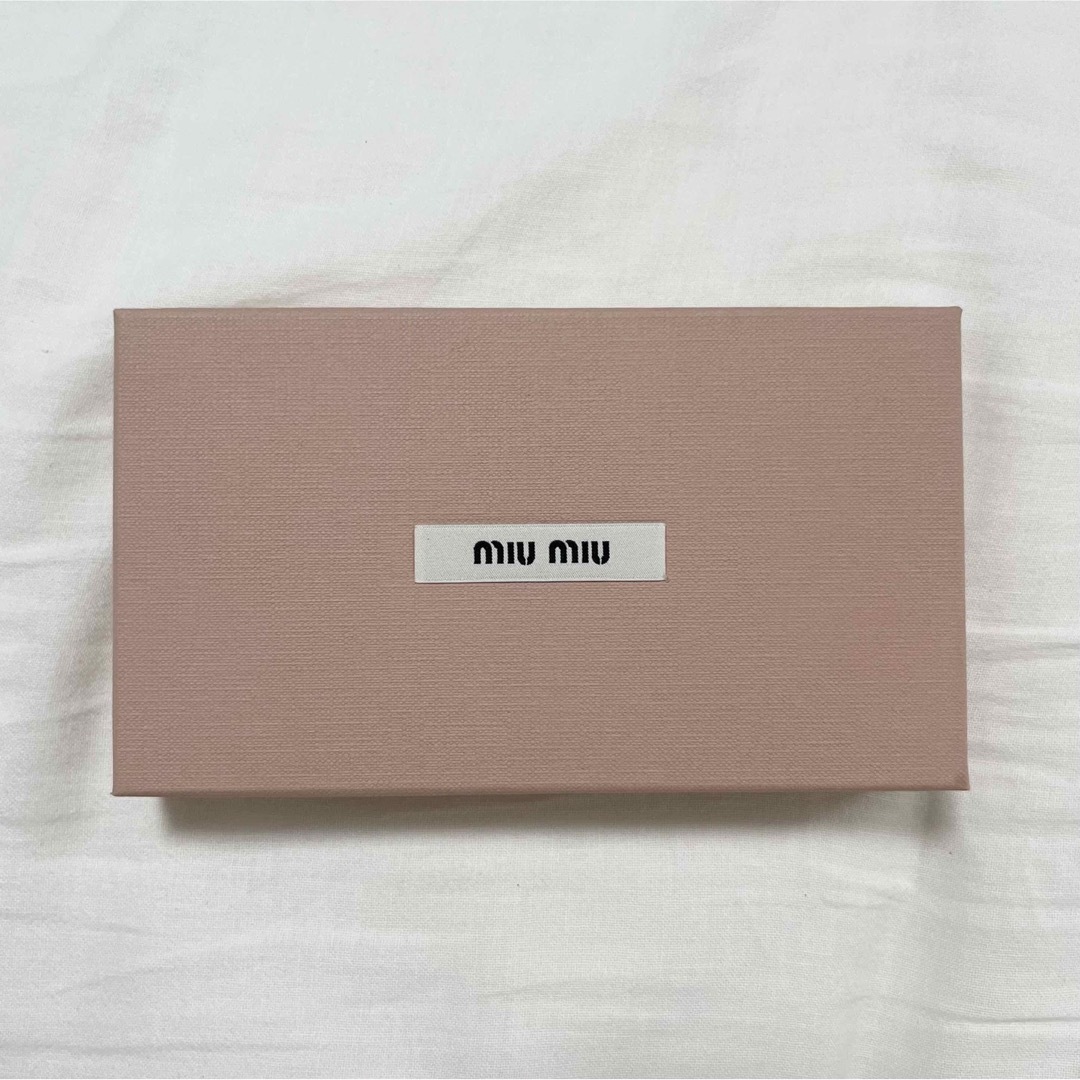 MIU MIU - MIUMIU マドラス ラブ フラグメントケース カード MIU MIU - MIUMIU マドラス ラブ フラグメントケース カード