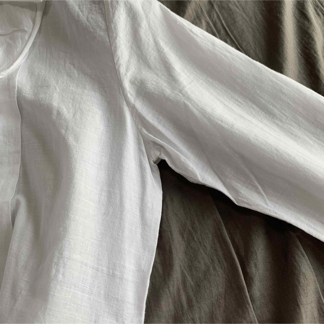 45R(フォーティファイブアール)の美品✨ 45R ピンタック フリル シアー シャツ カーディガン 羽織り レディースのトップス(シャツ/ブラウス(長袖/七分))の商品写真