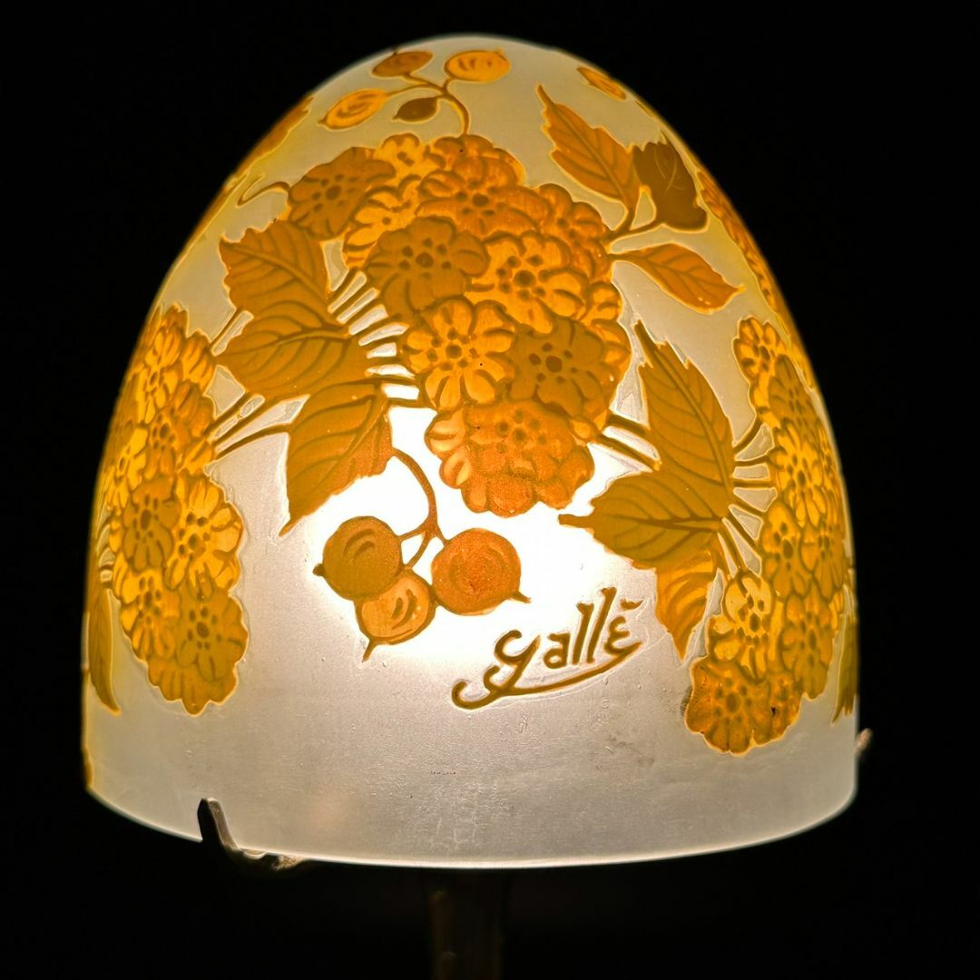 エミールガレ　 １灯ランプ 　プラム紋　カメオ彫り　被せガラス　台真鍮　高さ35