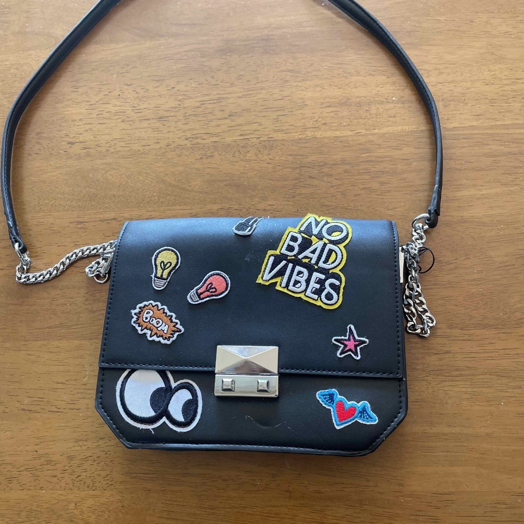 ZARA(ザラ)のZARA ワッペン ショルダー バッグ メンズのバッグ(ショルダーバッグ)の商品写真