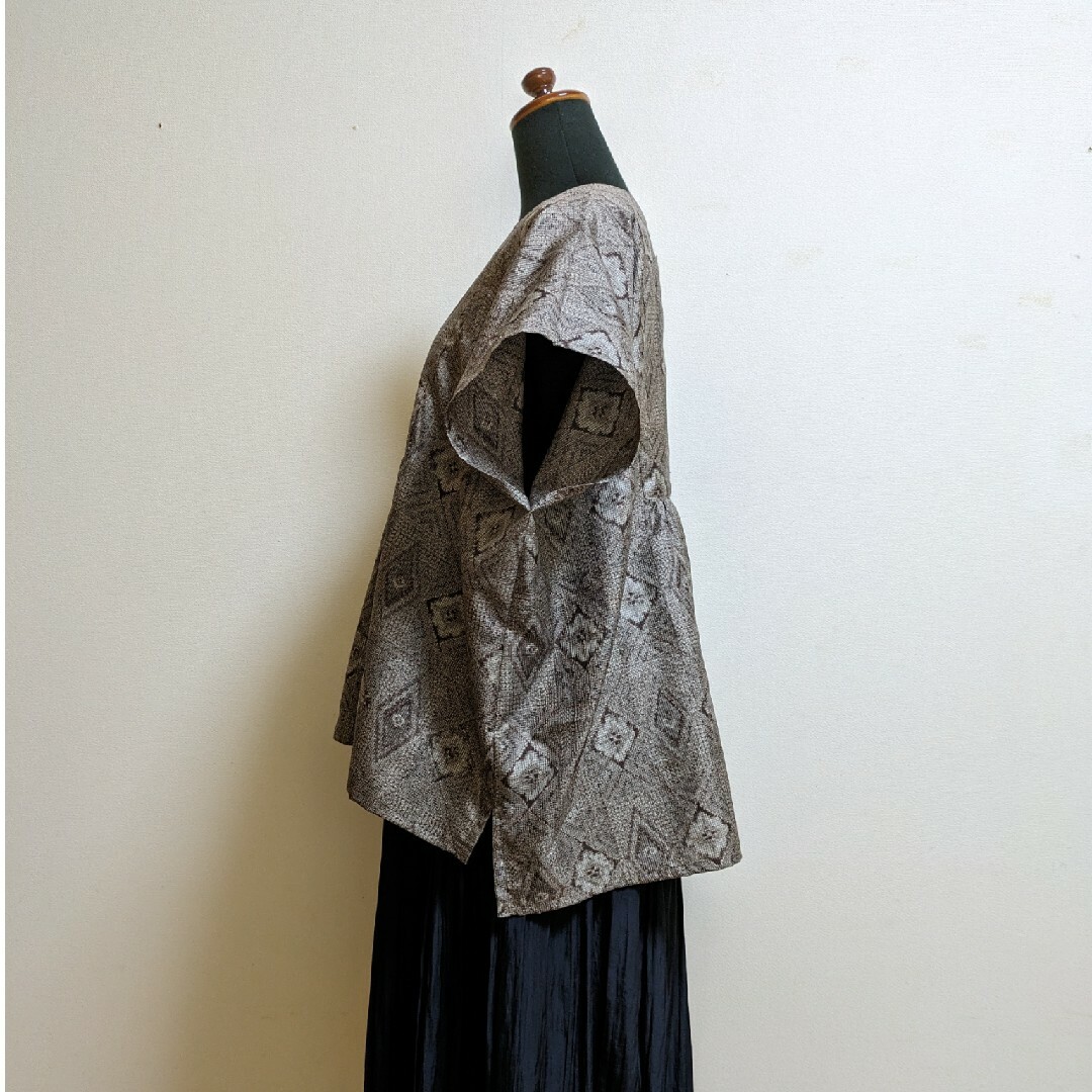 SOLD 着物リメイク ブラウス 大島紬 FREE SIZEの通販 by Yumi's SOLD 着物リメイク ブラウス 大島紬 FREE SIZEの通販 by Yumi's