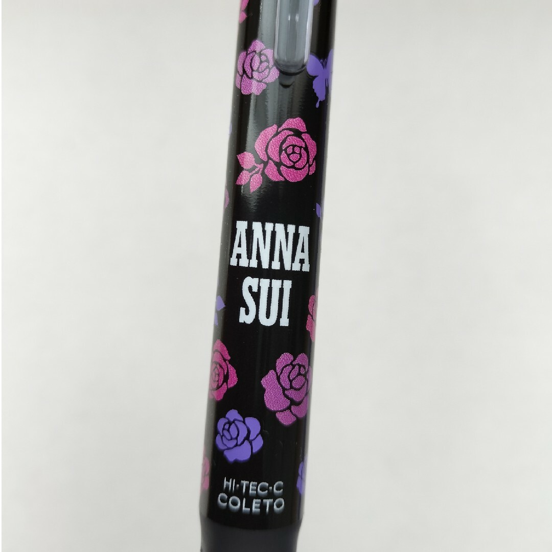 ANNA SUI(アナスイ)のANNA SUI×PILOT ハイテック COLETO レフィルセット インテリア/住まい/日用品の文房具(ペン/マーカー)の商品写真