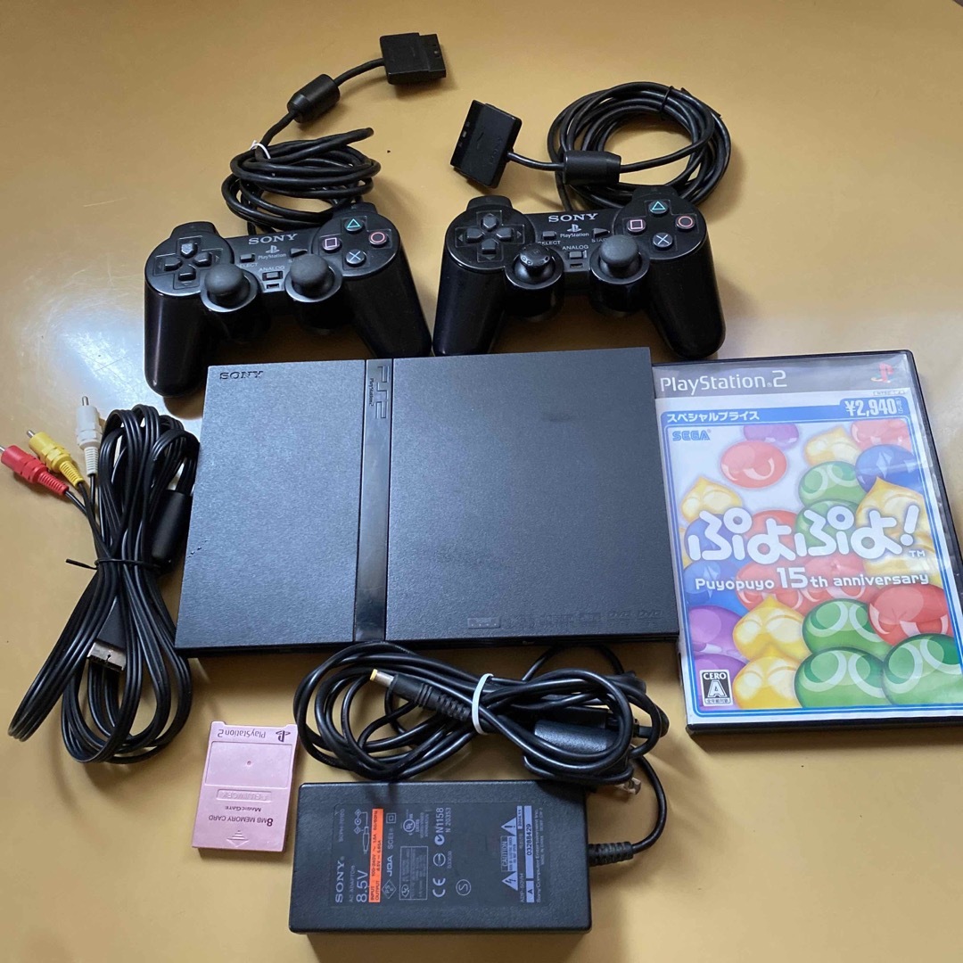 PS2本体と付属品