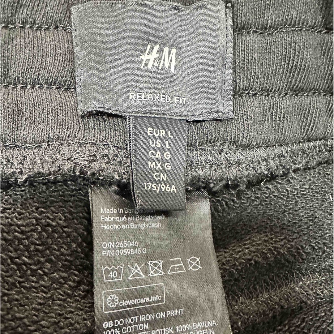 H&M(エイチアンドエム)のH&M ハーフパンツ ブラック メンズのパンツ(ショートパンツ)の商品写真