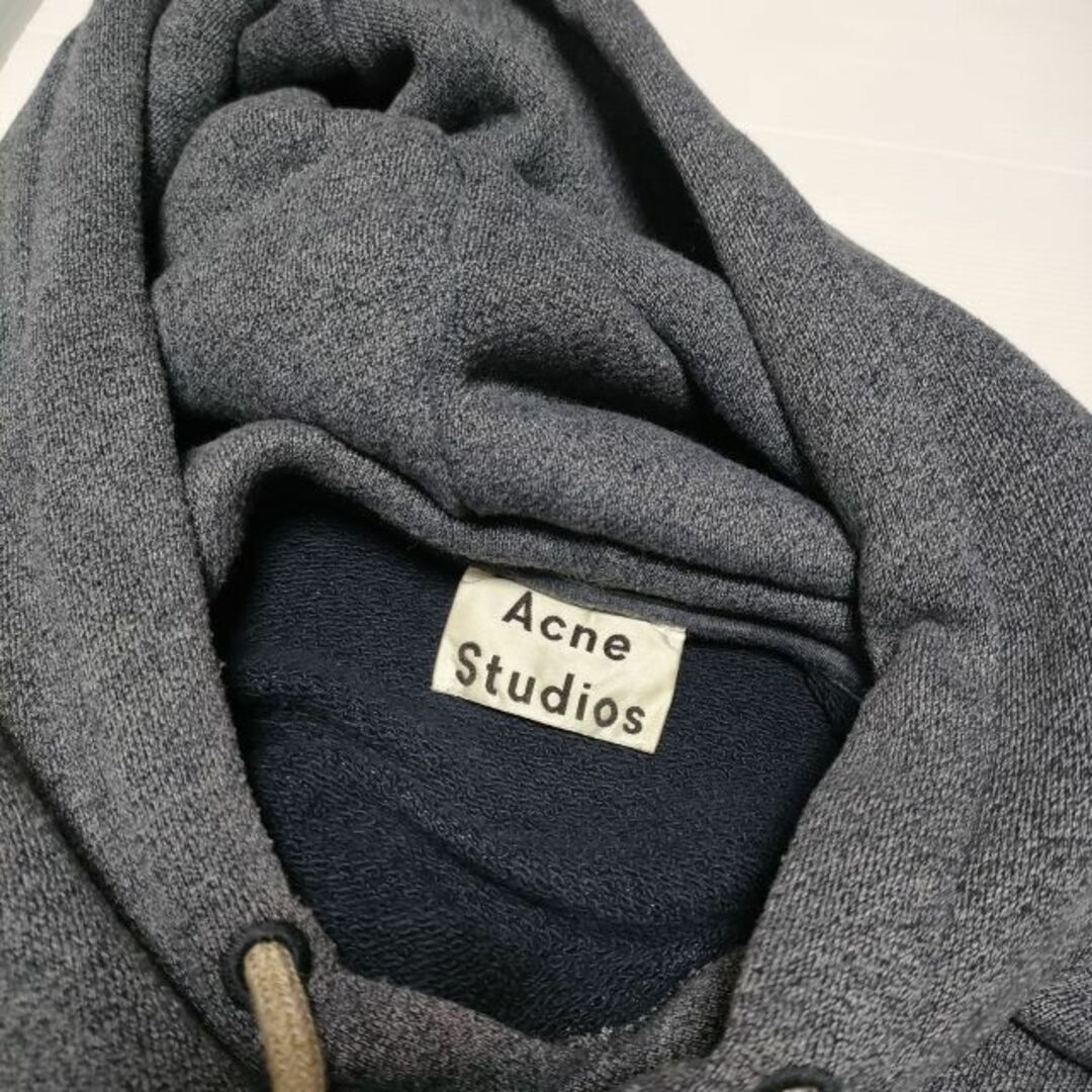 Acne studiosアクネストゥディオズ　パーカー