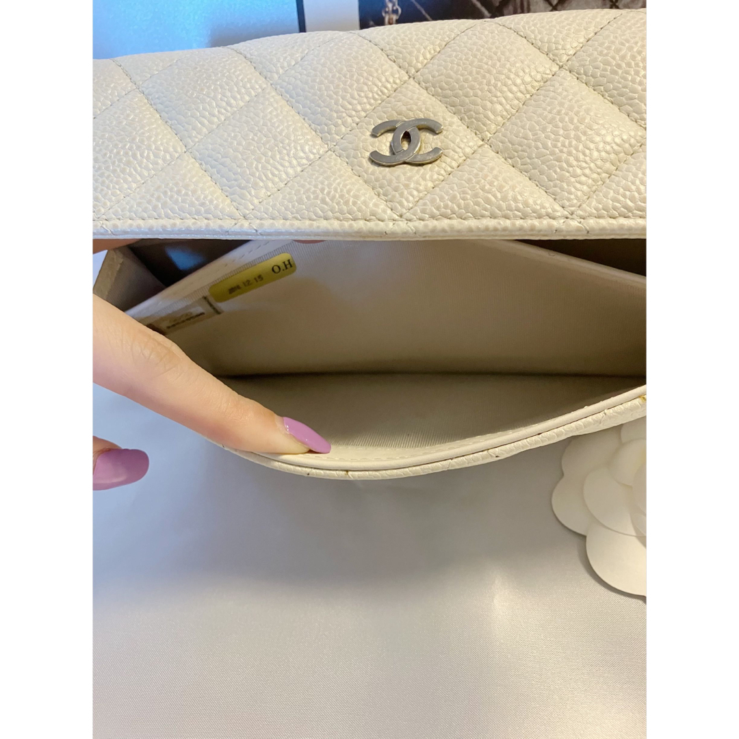CHANEL(シャネル)のCHANEL ⭐︎キャビアスキン マトラッセ ココマーク 二つ折り 長財布 レディースのファッション小物(財布)の商品写真