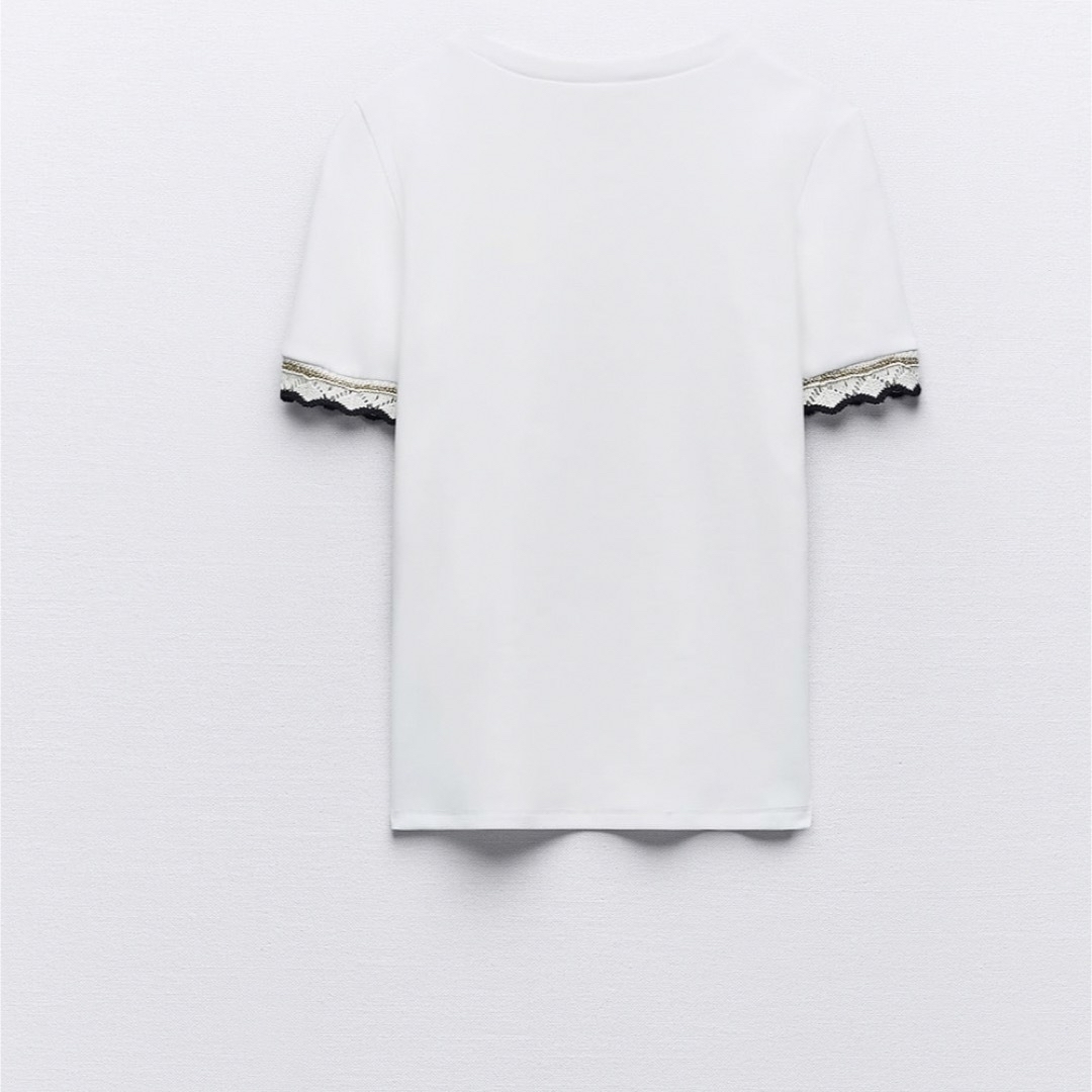 ZARA(ザラ)のZARA ザラ ビジュートリムTシャツ レディースのトップス(Tシャツ(半袖/袖なし))の商品写真