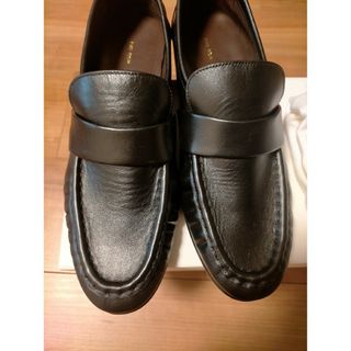 お値下げ中！　ザロウ　ローファー　The row Loafer