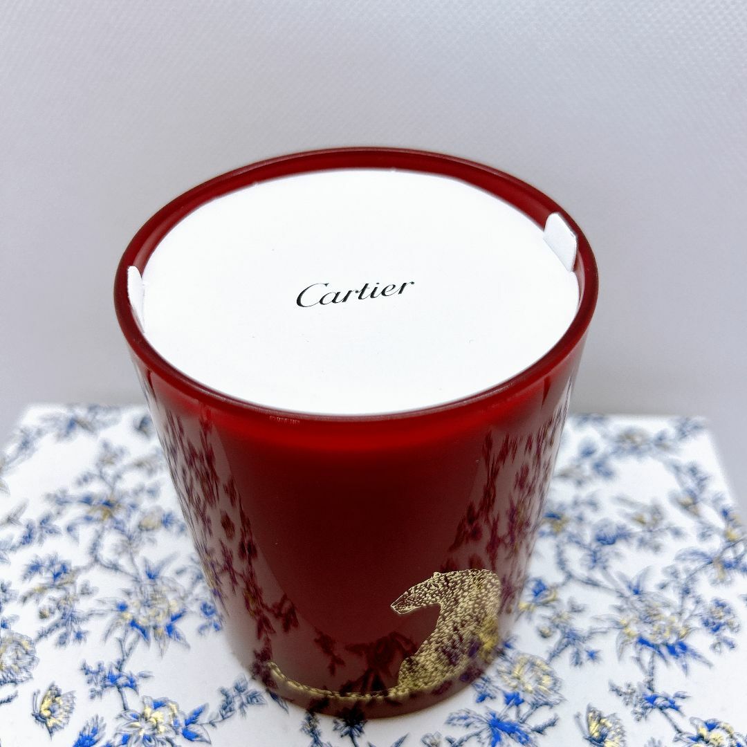 Cartier(カルティエ)の【新品未使用】Cartier パンテール キャンドル アロマキャンドル カルティ コスメ/美容のリラクゼーション(キャンドル)の商品写真