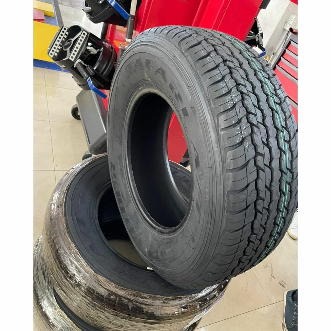 235/70R16 新品未使用 タイヤ 4本セット 送料無料！16インチ-