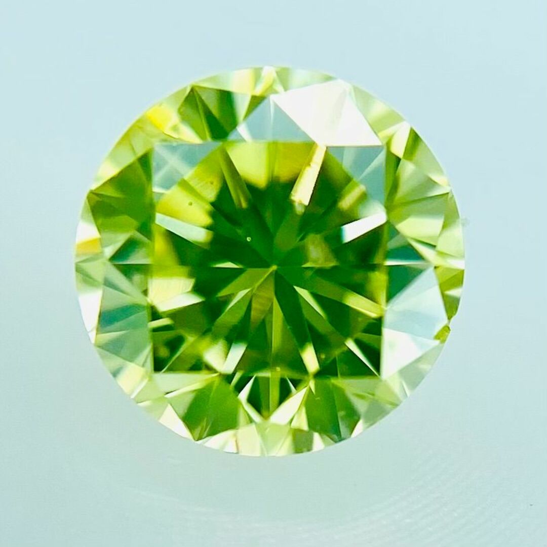 FANCY INTENSE YELLOW GREEN 0.209ct RD レディースのアクセサリー(その他)の商品写真