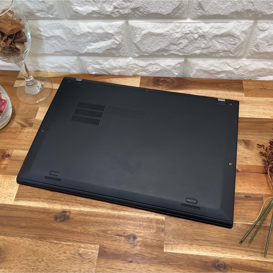 【美品】Thinkpad X1 Carbon☘メモ16GB☘i7☘SSD512G 7