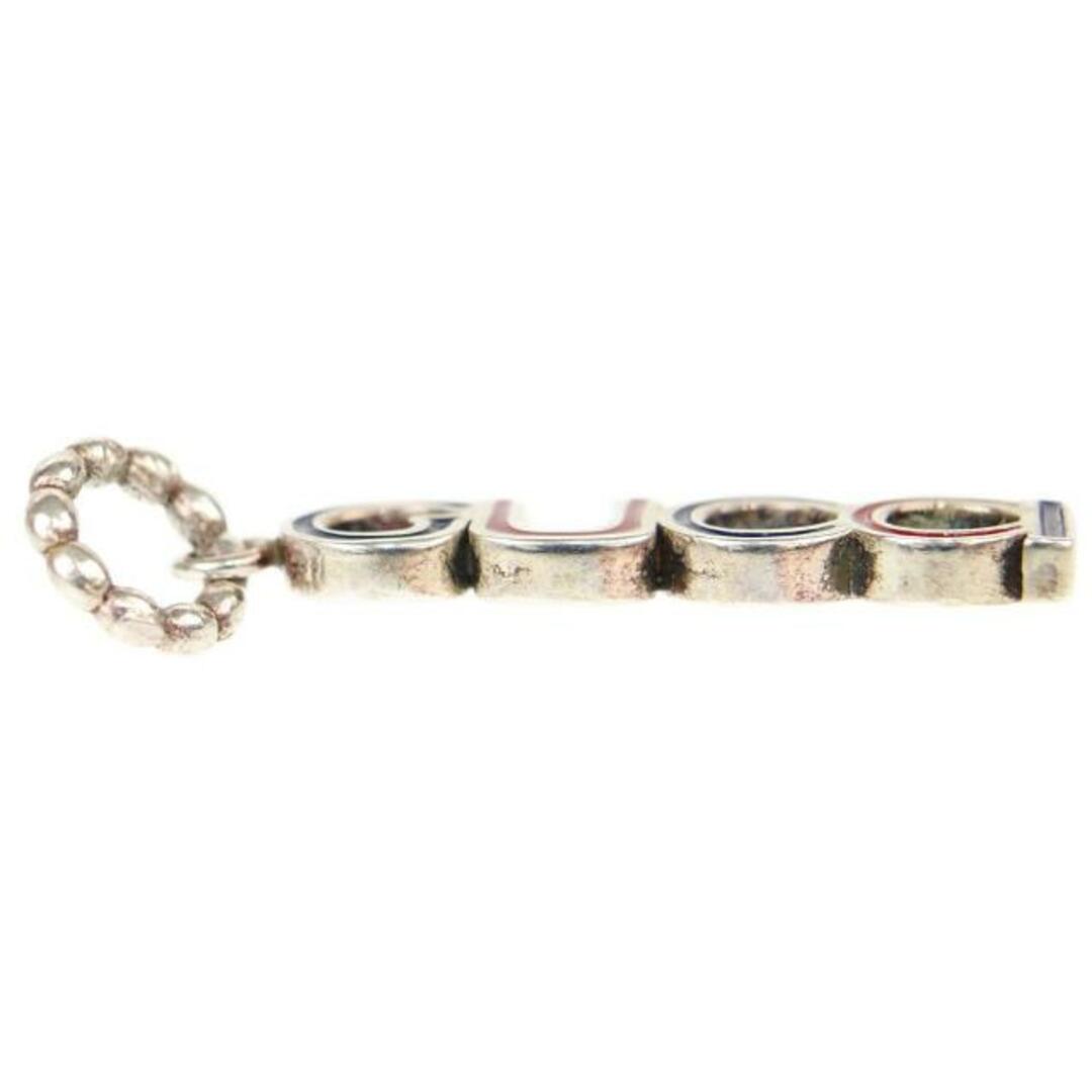 Gucci(グッチ)のグッチ ネックレストップ 中古 シルバー Ag925 GUCCI 【中古】 | ロゴ アクセサリー ユニセックス ペンダントトップ SV ファッション 銀 ブランド小物 ABランク メンズのアクセサリー(その他)の商品写真