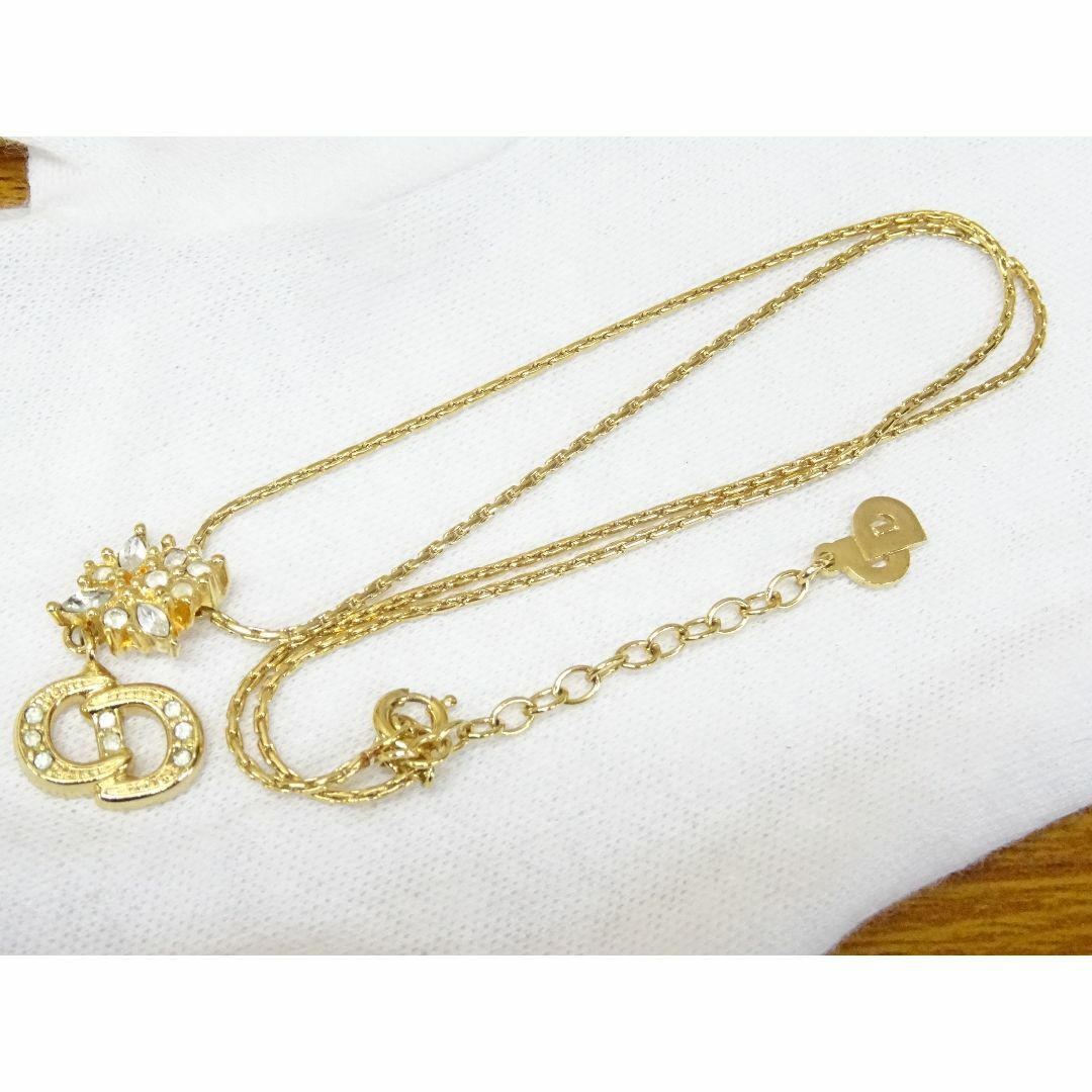 K梅018/ DIOR ネックレス ロゴ 石付 ゴールドカラー - ネックレス
