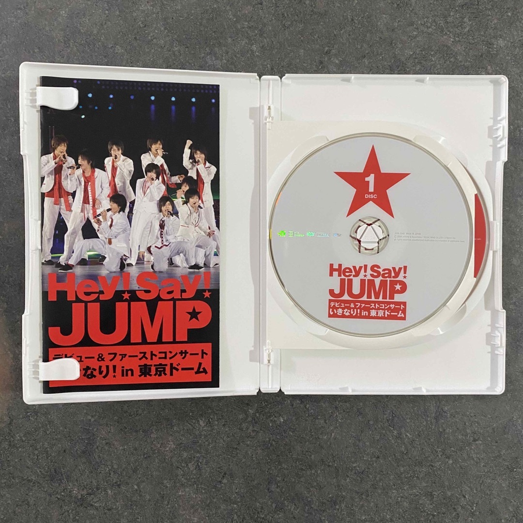 Hey! Say! JUMP(ヘイセイジャンプ)のHey!Say!JUMP　デビュー＆ファーストコンサート　いきなり！　in　東京 エンタメ/ホビーのDVD/ブルーレイ(ミュージック)の商品写真