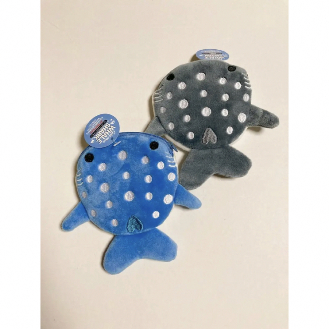 ジンベイザメ　コインケース　ポーチ　２種セット エンタメ/ホビーのおもちゃ/ぬいぐるみ(キャラクターグッズ)の商品写真