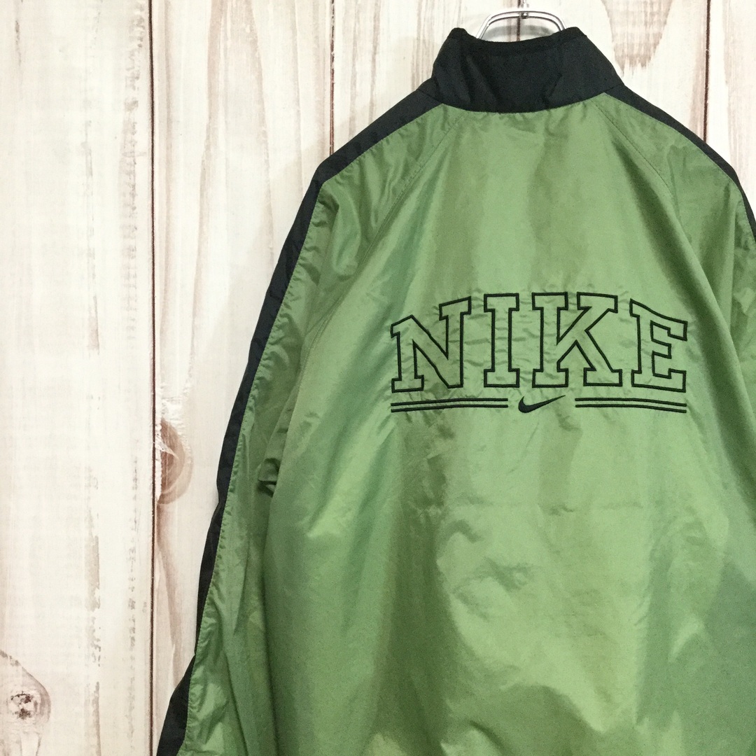 【ナイキ ナイロンジャケット】 背面ビックロゴ サイドライン M 緑 古着 | フリマアプリ ラクマ
