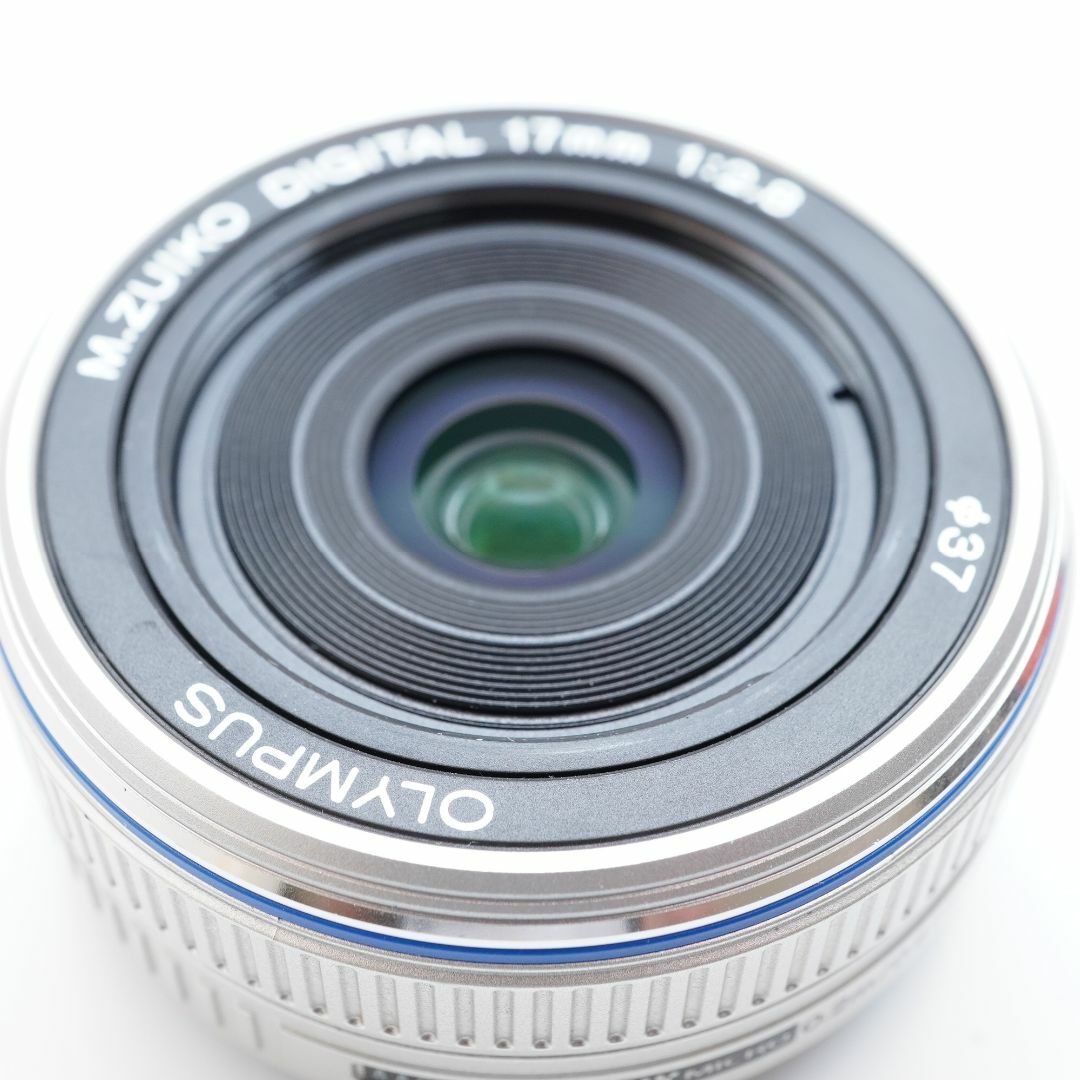 OLYMPUS(オリンパス)の柔らかいボケ味＆パンケーキ　オリンパス M.Zuiko 17mm スマホ/家電/カメラのカメラ(レンズ(単焦点))の商品写真