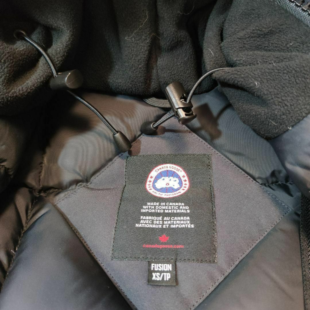 CANADA GOOSE(カナダグース)の極美品　CANADA GOOSE　ダウンコート　ダウンジャケット　ファーフード レディースのジャケット/アウター(ダウンジャケット)の商品写真