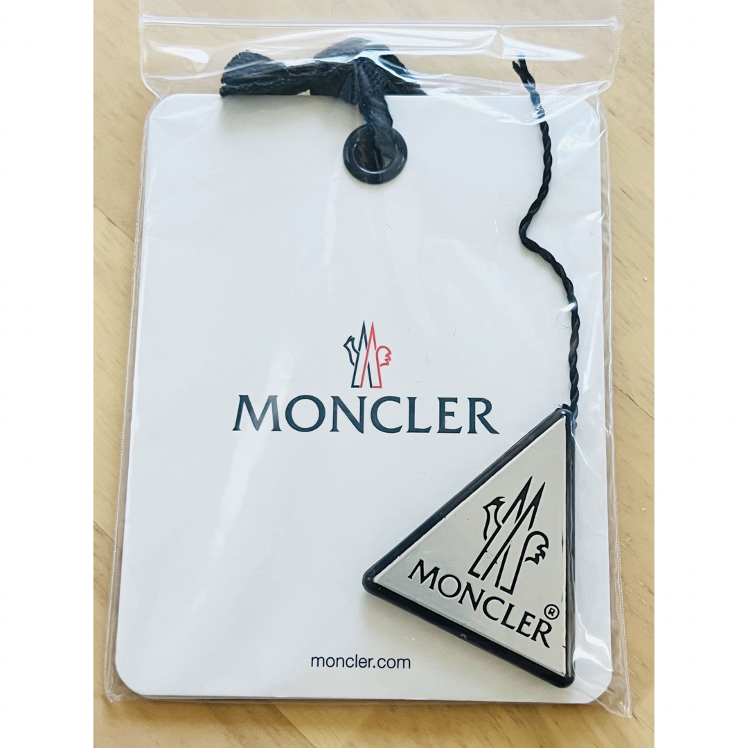 MONCLER(モンクレール)の★ MONCLER モンクレール ★エルミファー 黒 サイズ1  M レディースのジャケット/アウター(ダウンコート)の商品写真