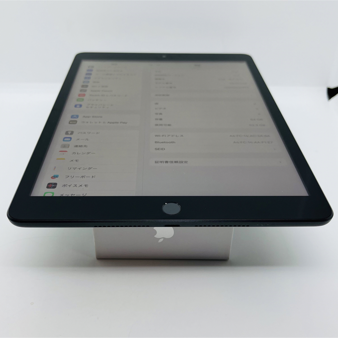 ほぼ新品　100% Apple iPad 第9世代　64 GB Gray 本体 6