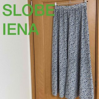 スローブイエナ(SLOBE IENA)のSLOBE IENA｜小花柄フレアパンツ｜ブルー(その他)