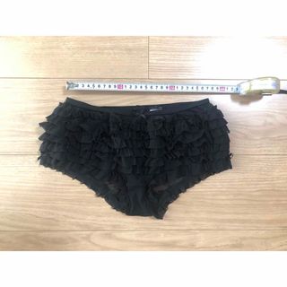 【新品】フリフリ パンツ Mサイズ(ショーツ)