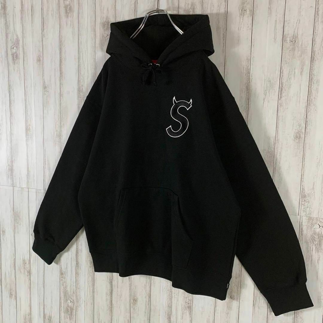 1着でも送料無料】 supreme パーカー ツノSロゴ 堀米悠斗着用 1着でも送料無料】 supreme パーカー ツノSロゴ 堀米悠斗着用