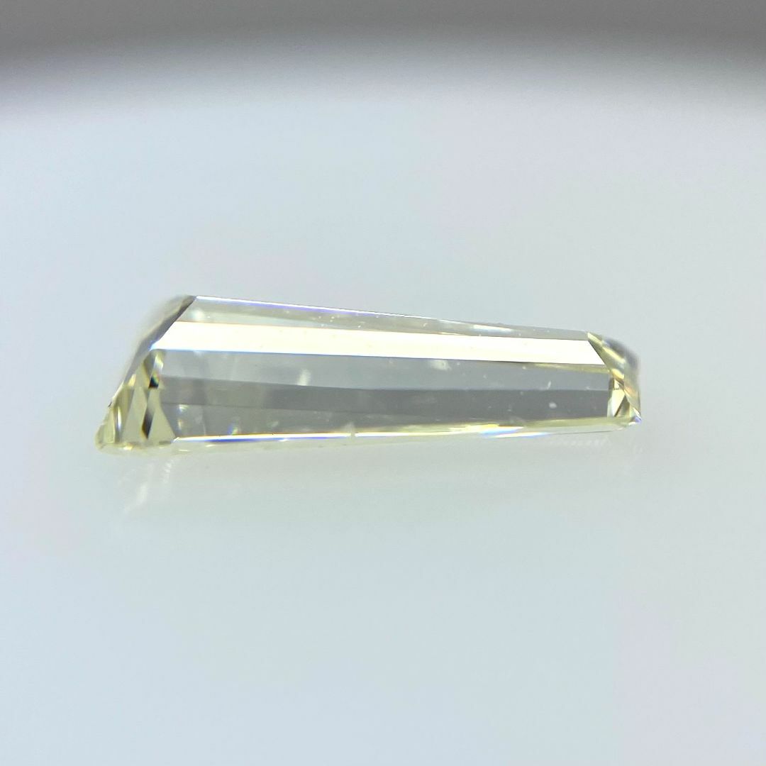 テーパーカット！ダイヤモンド！ Mカラー VVS2 0.422ct/RT1195