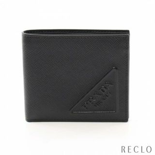 プラダ(PRADA)のSASAFFIANO EMBOSS 二つ折り財布 サフィアーノレザー ブラック(折り財布)