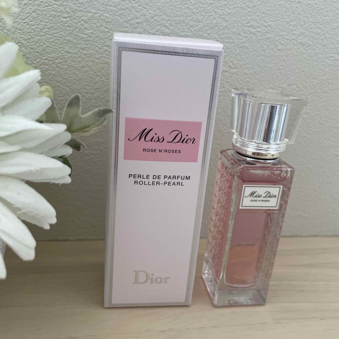 Christian Dior(クリスチャンディオール)のぽっぽこ様　ミスディオール　ローラーパール　ローズ&ローズ コスメ/美容の香水(香水(女性用))の商品写真