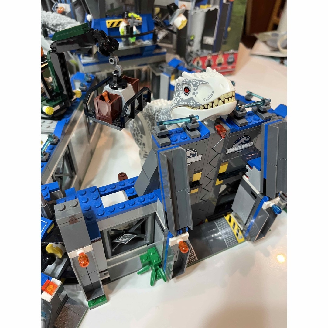 Lego(レゴ)のLEGO 75919 ジュラシックワールド　初期　インドミナスレックス エンタメ/ホビーのおもちゃ/ぬいぐるみ(模型/プラモデル)の商品写真