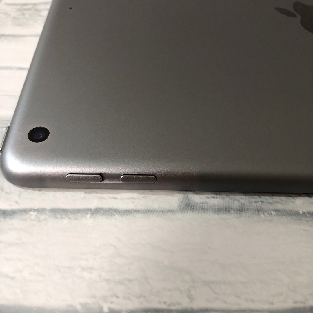 iPad - 第6世代 iPad 32GB wifiモデル 管理番号:0992の通販 by 朝食