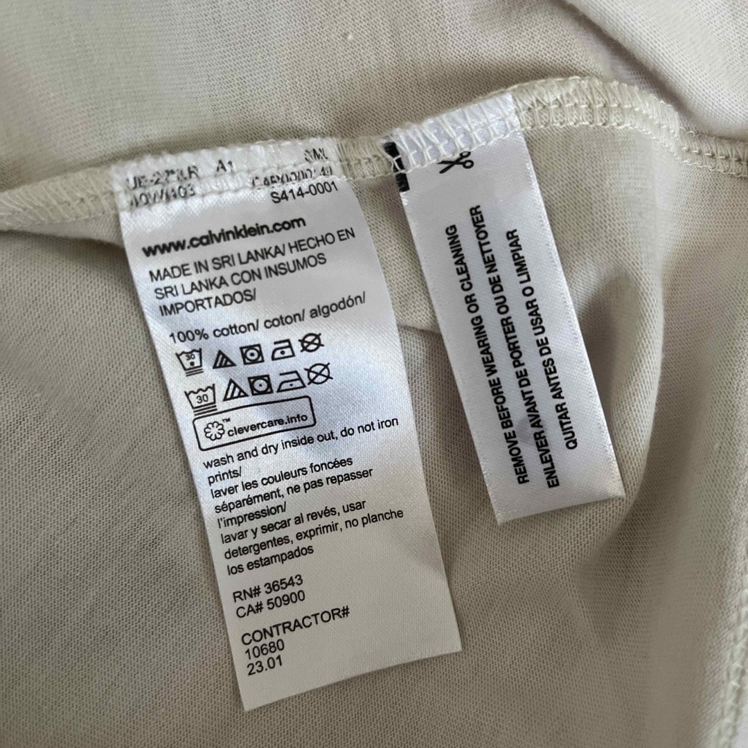 Calvin Klein(カルバンクライン)のCalvin Klein カルバンクライン　Tシャツ　 レディースのトップス(Tシャツ(半袖/袖なし))の商品写真