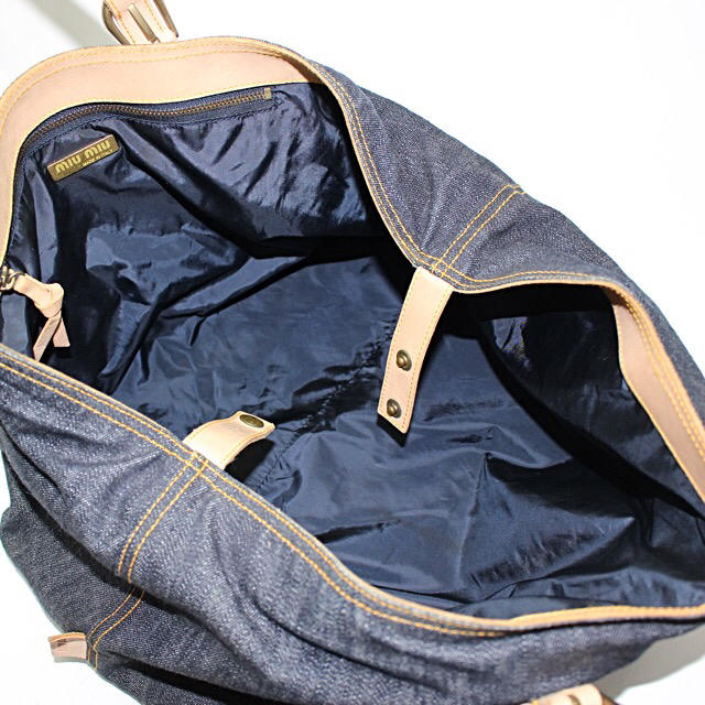 miumiu(ミュウミュウ)の正規品【送料込み】ミュウミュウ デニム トートバッグ レディースのバッグ(トートバッグ)の商品写真