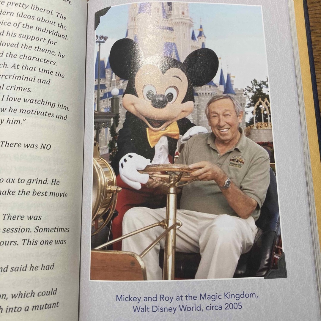 Disney(ディズニー)のRemembering Roy E. Disney エンタメ/ホビーの本(洋書)の商品写真