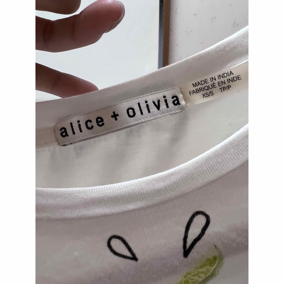 Alice+Olivia(アリスアンドオリビア)のTシャツ　アリスアンドオリビア　柄Tシャツ レディースのトップス(Tシャツ(半袖/袖なし))の商品写真