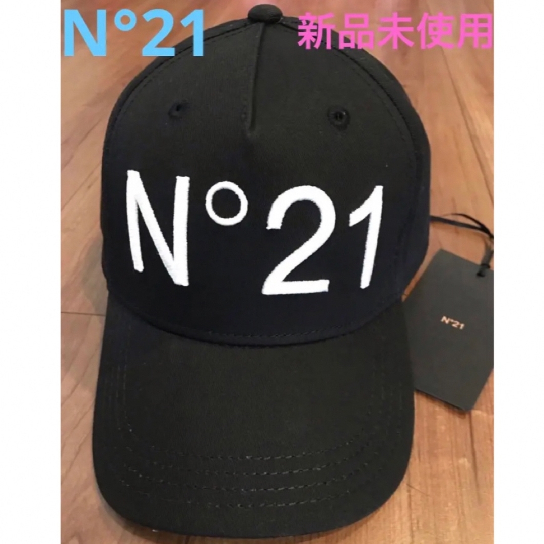 N°21(ヌメロヴェントゥーノ)のN°21 ヌメロヴェントゥーノ  キャップ　新品未使用 レディースの帽子(キャップ)の商品写真