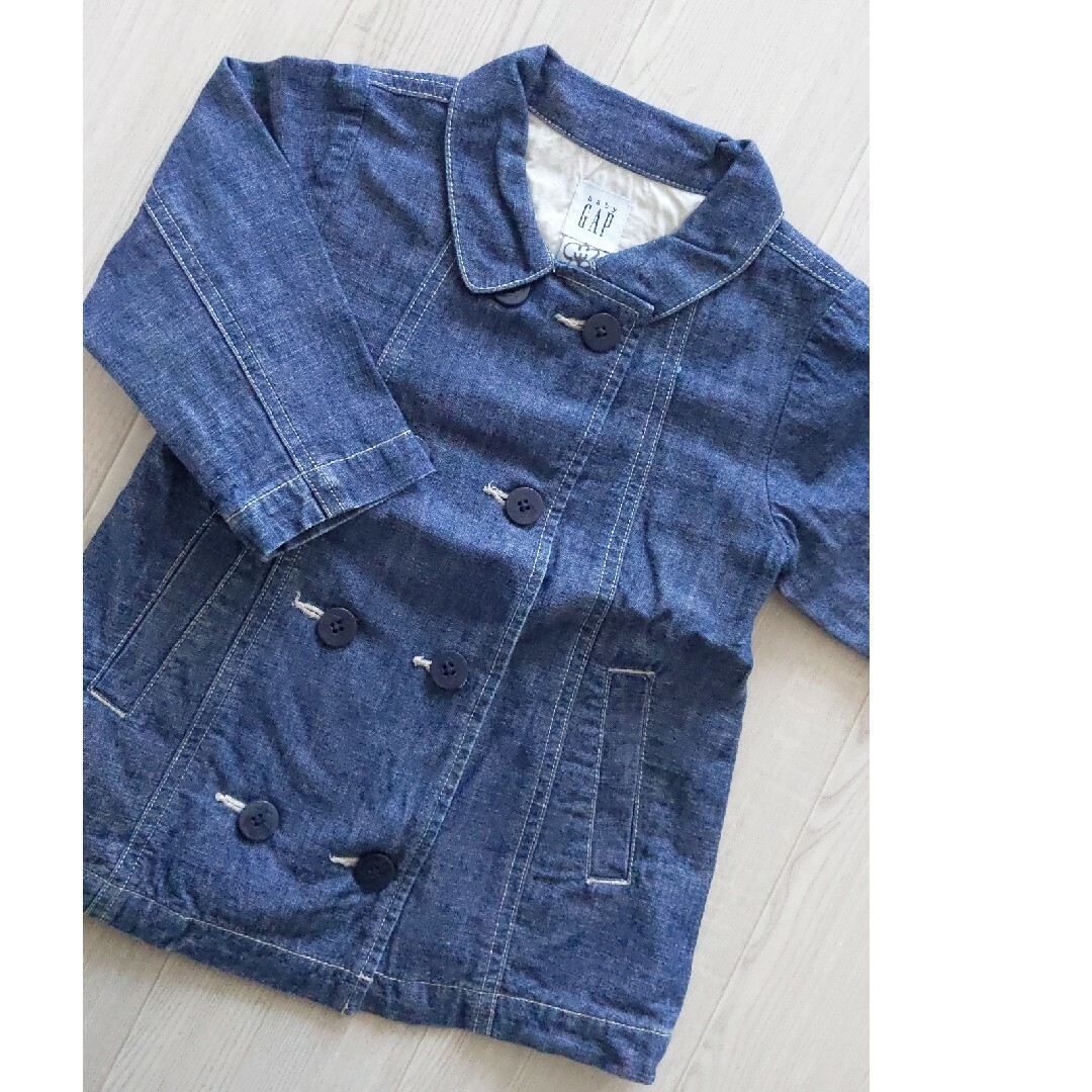 GAP Kids(ギャップキッズ)のGAPKIDS 100cm デニムジャケット　アウター キッズ/ベビー/マタニティのキッズ服女の子用(90cm~)(ジャケット/上着)の商品写真